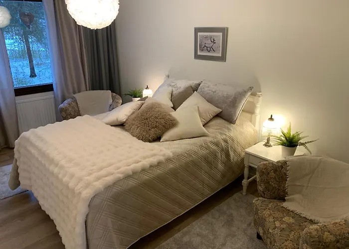 Punahilkka & Susihukka With Sauna Appartement